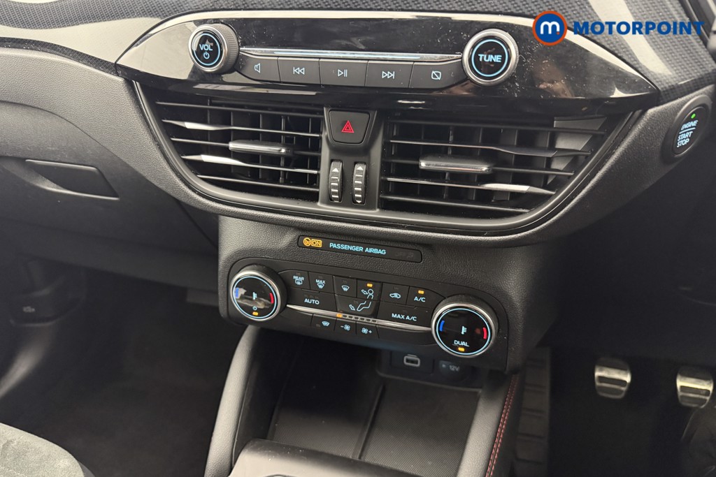 Ford Kuga St-Line Edition Manual Petrol SUV - Stock Number (1538634) - 4th supplementary image