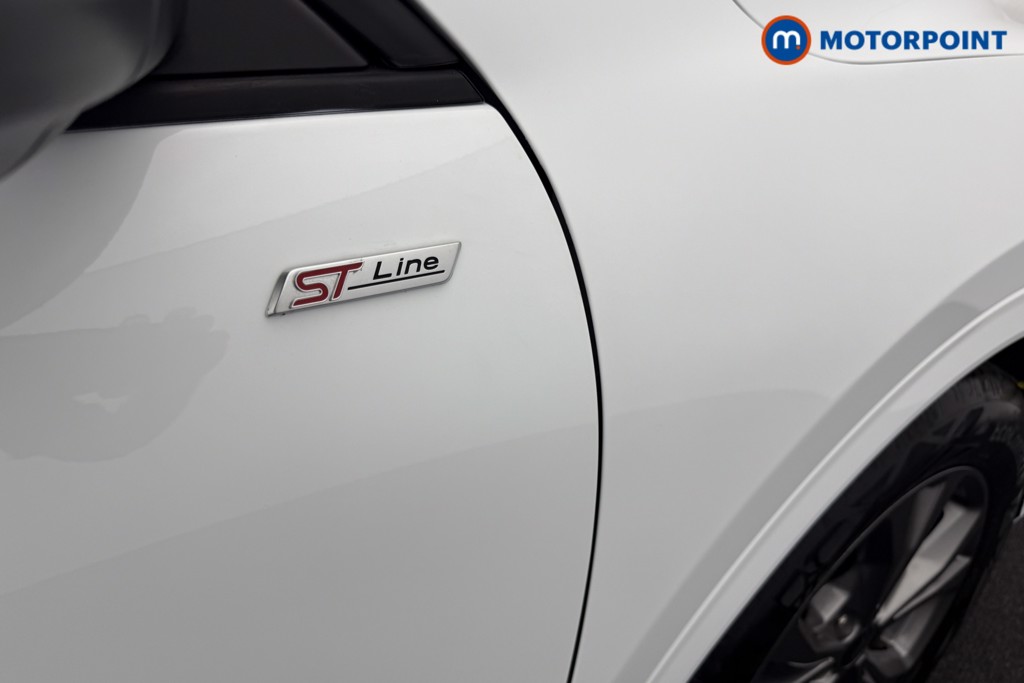 Ford Kuga St-Line Edition Manual Petrol SUV - Stock Number (1538634) - 17th supplementary image