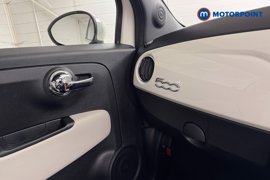 Fiat 500 Dolcevita Manual Petrol-Electric Hybrid Hatchback - Stock Number (1538686) - 12th supplementary image