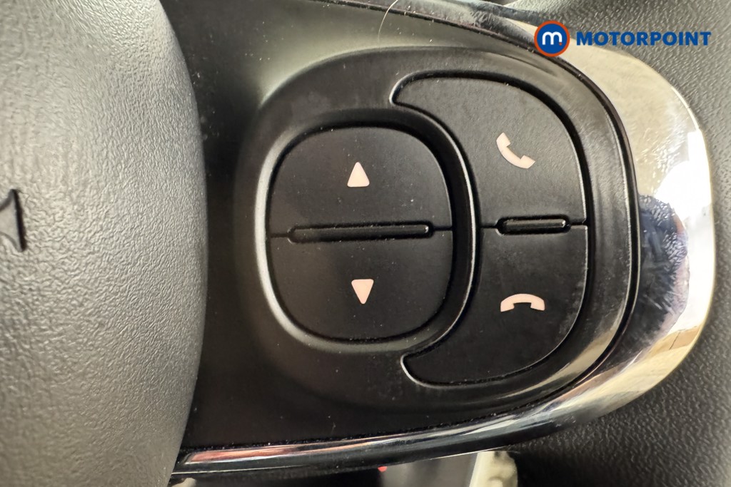 Fiat 500 Dolcevita Manual Petrol-Electric Hybrid Hatchback - Stock Number (1538686) - 14th supplementary image