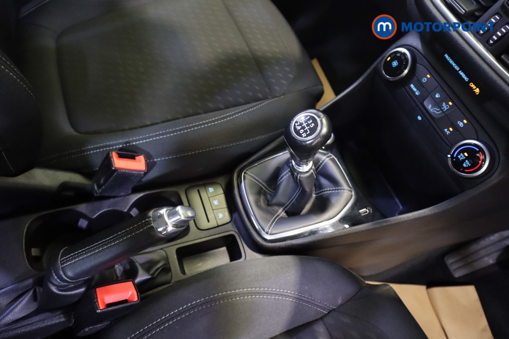 Ford Fiesta Zetec Manual Petrol Hatchback - Stock Number (1538991) - 5th supplementary image