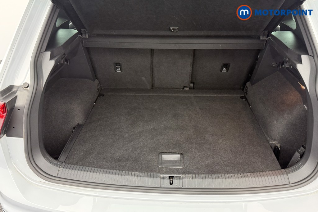 Volkswagen Tiguan R-Line Automatic Diesel SUV - Stock Number (1539004) - 28th supplementary image