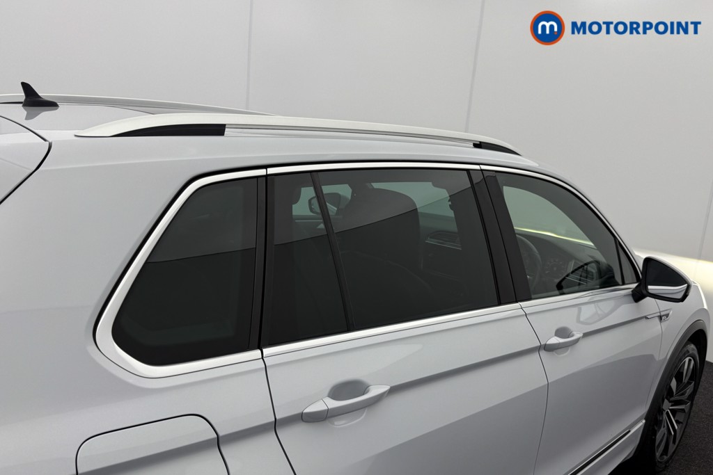 Volkswagen Tiguan R-Line Automatic Diesel SUV - Stock Number (1539004) - 30th supplementary image
