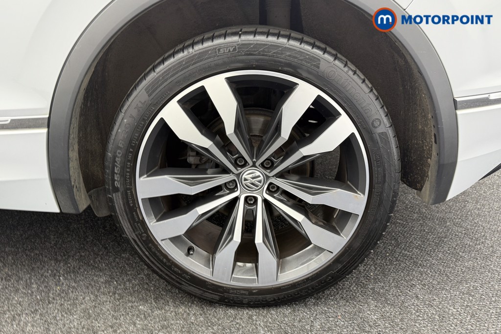 Volkswagen Tiguan R-Line Automatic Diesel SUV - Stock Number (1539004) - 33rd supplementary image