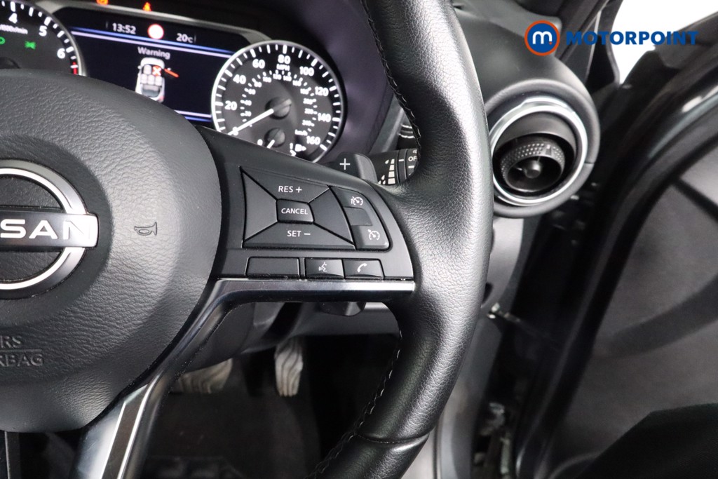 Nissan Juke N-Connecta Automatic Petrol SUV - Stock Number (1539335) - 8th supplementary image