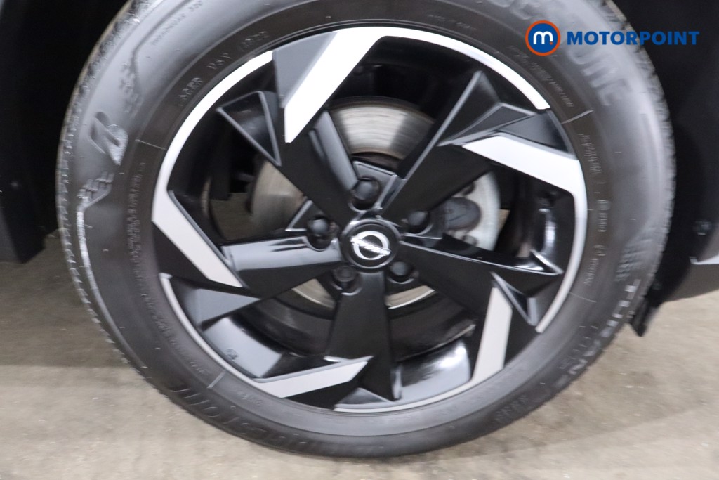 Nissan Juke N-Connecta Automatic Petrol SUV - Stock Number (1539335) - 9th supplementary image