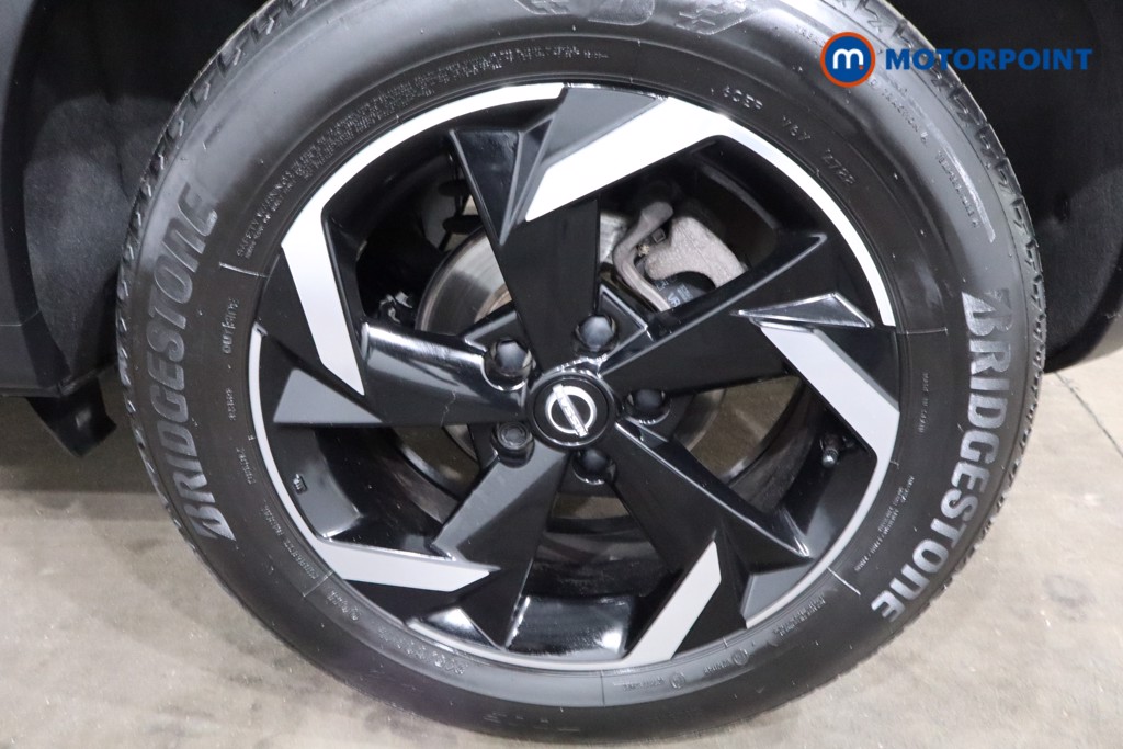 Nissan Juke N-Connecta Automatic Petrol SUV - Stock Number (1539335) - 12th supplementary image