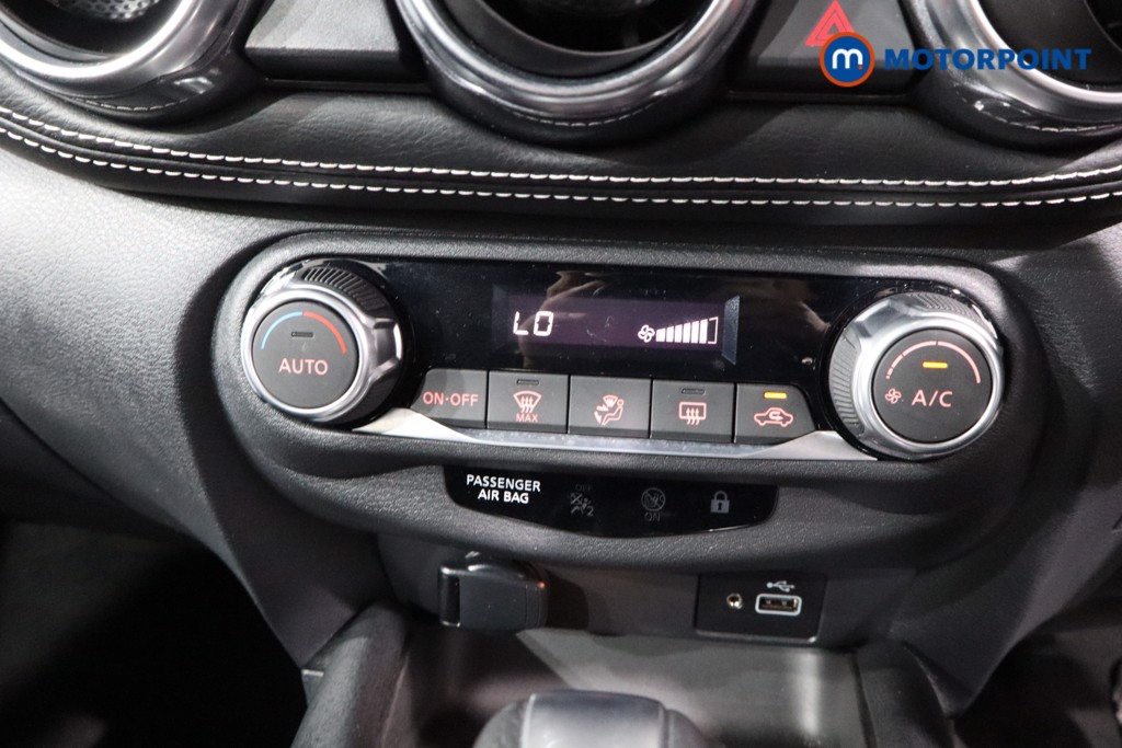 Nissan Juke N-Connecta Automatic Petrol SUV - Stock Number (1539335) - 17th supplementary image
