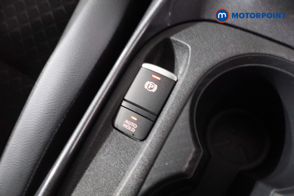 Nissan Juke N-Connecta Automatic Petrol SUV - Stock Number (1539335) - 20th supplementary image
