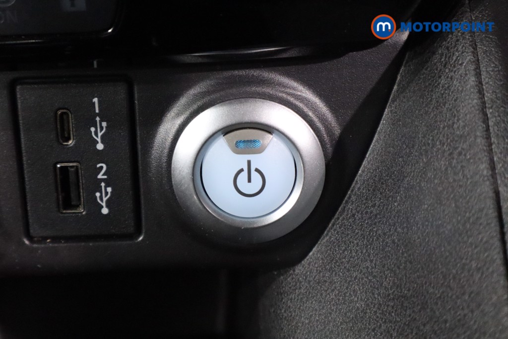Nissan Leaf Tekna Automatic Electric Hatchback - Stock Number (1539370) - 14th supplementary image