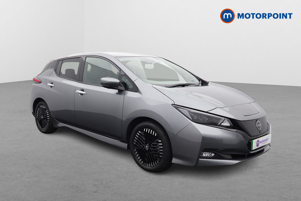 Nissan Leaf Tekna Automatic Electric Hatchback - Stock Number (1540107) - Drivers side front corner