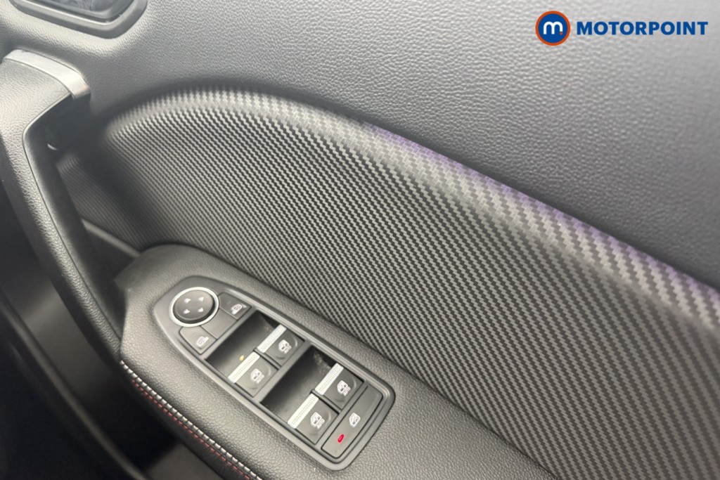 Renault Captur R.S. Line Automatic Petrol-Electric Hybrid SUV - Stock Number (1540444) - 14th supplementary image