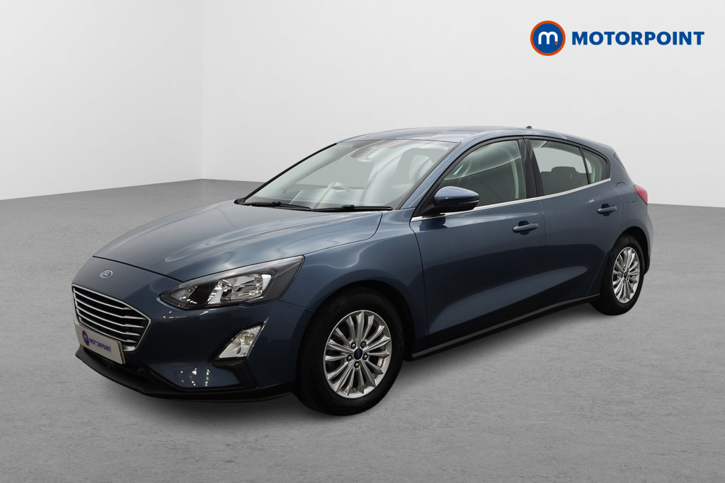 Ford Focus Titanium Manual Petrol Hatchback - Stock Number (1540755) - Passenger side front corner