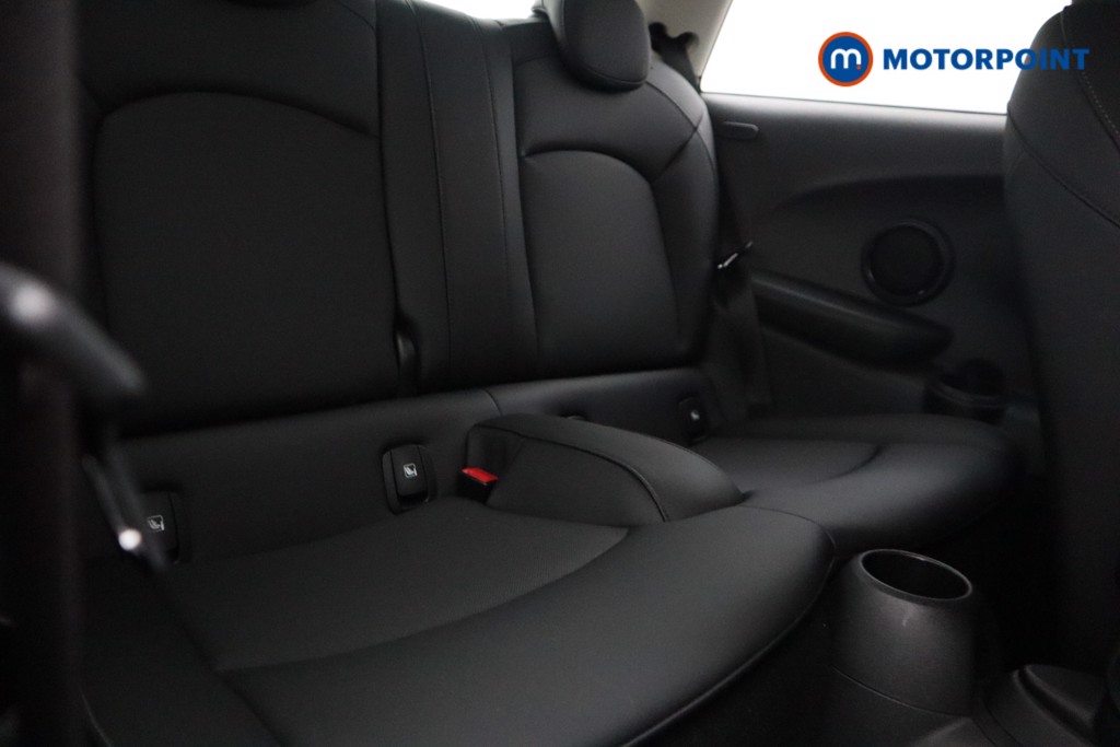 Mini Hatchback Cooper Classic Manual Petrol Hatchback - Stock Number (1540821) - 8th supplementary image