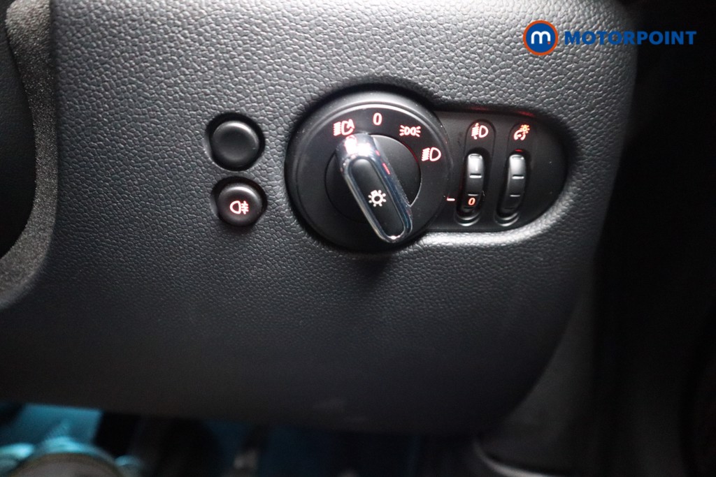 Mini Hatchback Cooper Classic Manual Petrol Hatchback - Stock Number (1540821) - 16th supplementary image