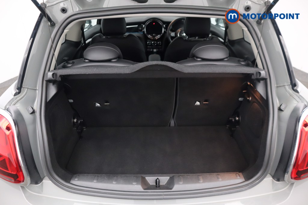 Mini Hatchback Cooper Classic Manual Petrol Hatchback - Stock Number (1540821) - 20th supplementary image
