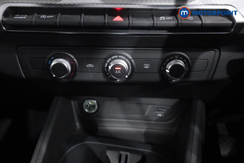 Audi Q2 Technik Manual Petrol SUV - Stock Number (1540876) - 3rd supplementary image