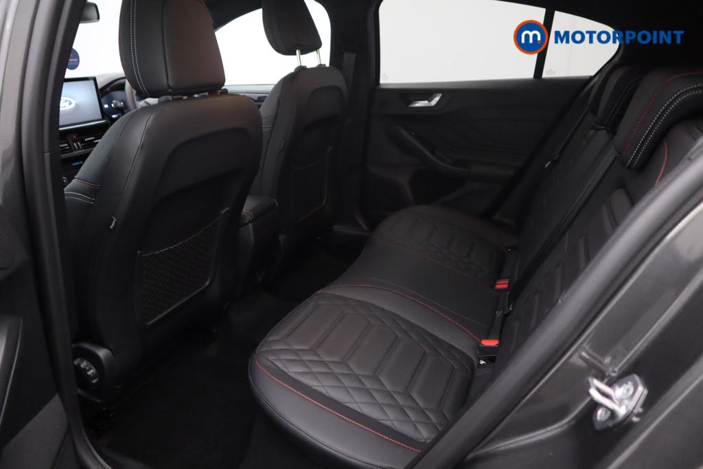 Ford Focus St-Line Vignale Manual Petrol-Electric Hybrid Hatchback - Stock Number (1541462) - 4th supplementary image