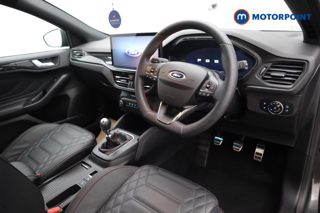 Ford Focus St-Line Vignale Manual Petrol-Electric Hybrid Hatchback - Stock Number (1541462) - 6th supplementary image