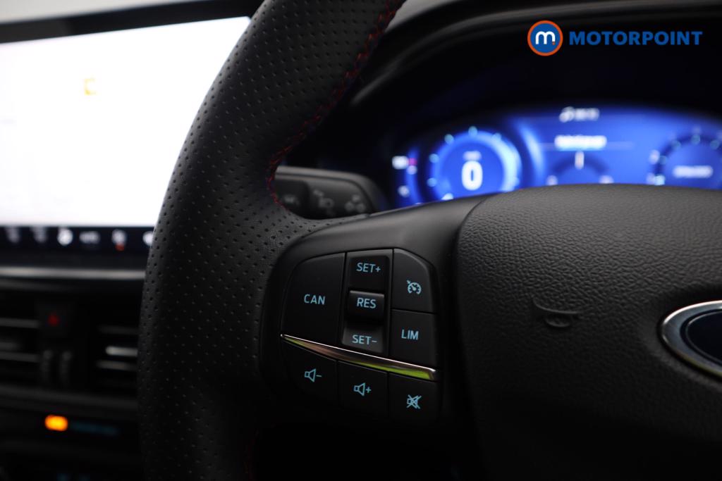 Ford Focus St-Line Vignale Manual Petrol-Electric Hybrid Hatchback - Stock Number (1541462) - 7th supplementary image