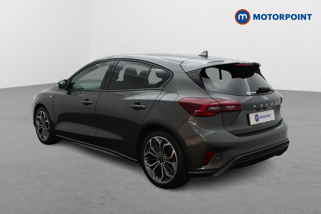 Ford Focus St-Line Vignale Manual Petrol-Electric Hybrid Hatchback - Stock Number (1541462) - Passenger side rear corner