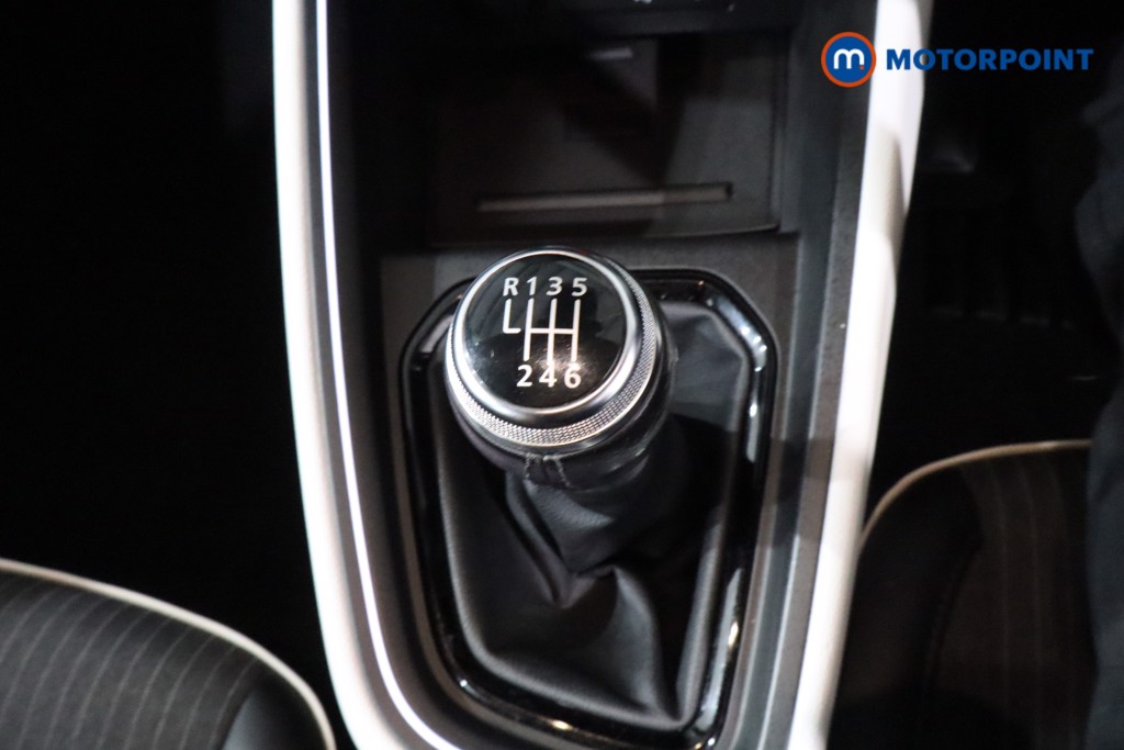 Renault Clio Se Edition Manual Petrol Hatchback - Stock Number (1541524) - 18th supplementary image