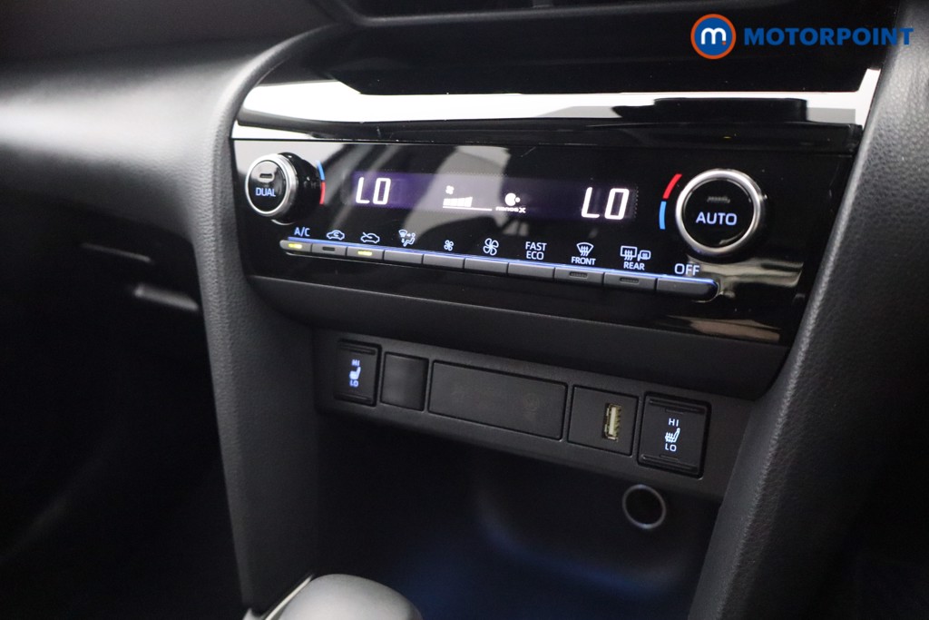 Toyota Yaris Cross Excel Automatic Petrol-Electric Hybrid Estate - Stock Number (1541549) - 9th supplementary image