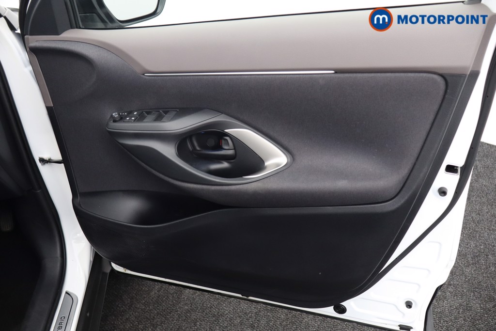 Toyota Yaris Cross Excel Automatic Petrol-Electric Hybrid Estate - Stock Number (1541549) - 15th supplementary image