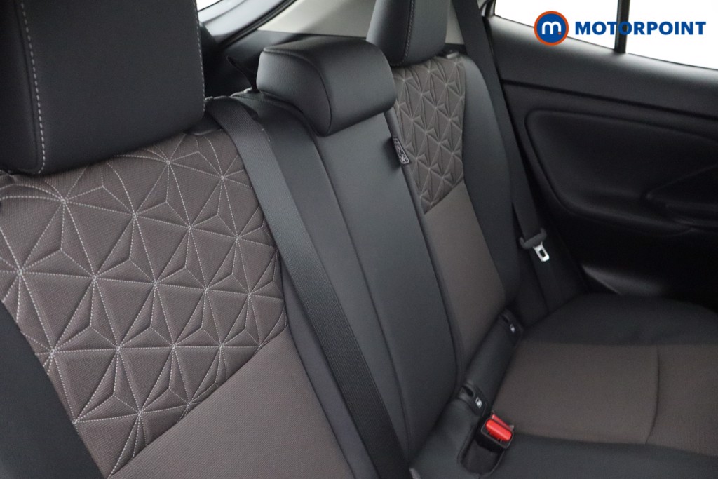Toyota Yaris Cross Excel Automatic Petrol-Electric Hybrid Estate - Stock Number (1541549) - 18th supplementary image