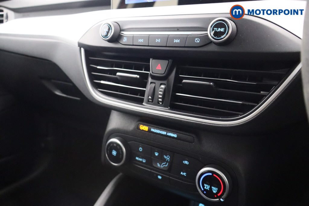 Ford Focus Zetec Edition Manual Petrol-Electric Hybrid Hatchback - Stock Number (1541555) - 9th supplementary image