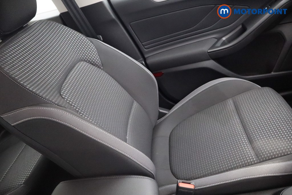 Ford Focus Zetec Edition Manual Petrol-Electric Hybrid Hatchback - Stock Number (1541555) - 14th supplementary image