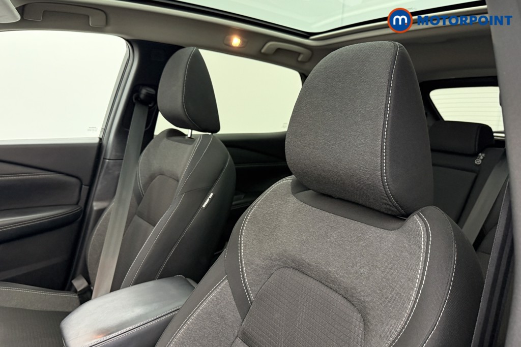 Nissan Qashqai N-Connecta Automatic Petrol SUV - Stock Number (1541983) - 23rd supplementary image