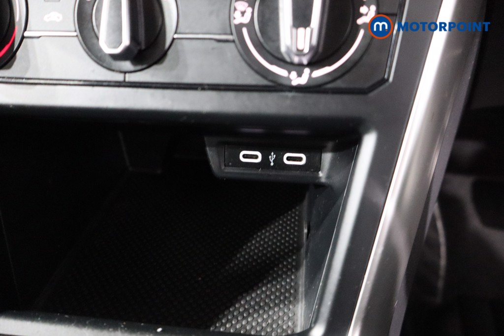 Volkswagen Polo Life Automatic Petrol Hatchback - Stock Number (1542723) - 17th supplementary image