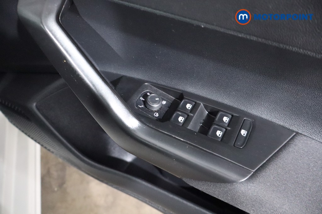 Volkswagen Polo Life Automatic Petrol Hatchback - Stock Number (1542723) - 24th supplementary image