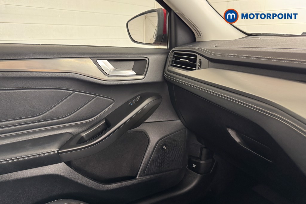 Ford Focus Active X Vignale Edition Manual Petrol-Electric Hybrid Estate - Stock Number (1524325) - 12th supplementary image