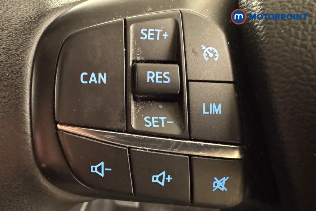 Ford Focus Active X Vignale Edition Manual Petrol-Electric Hybrid Estate - Stock Number (1524325) - 13th supplementary image