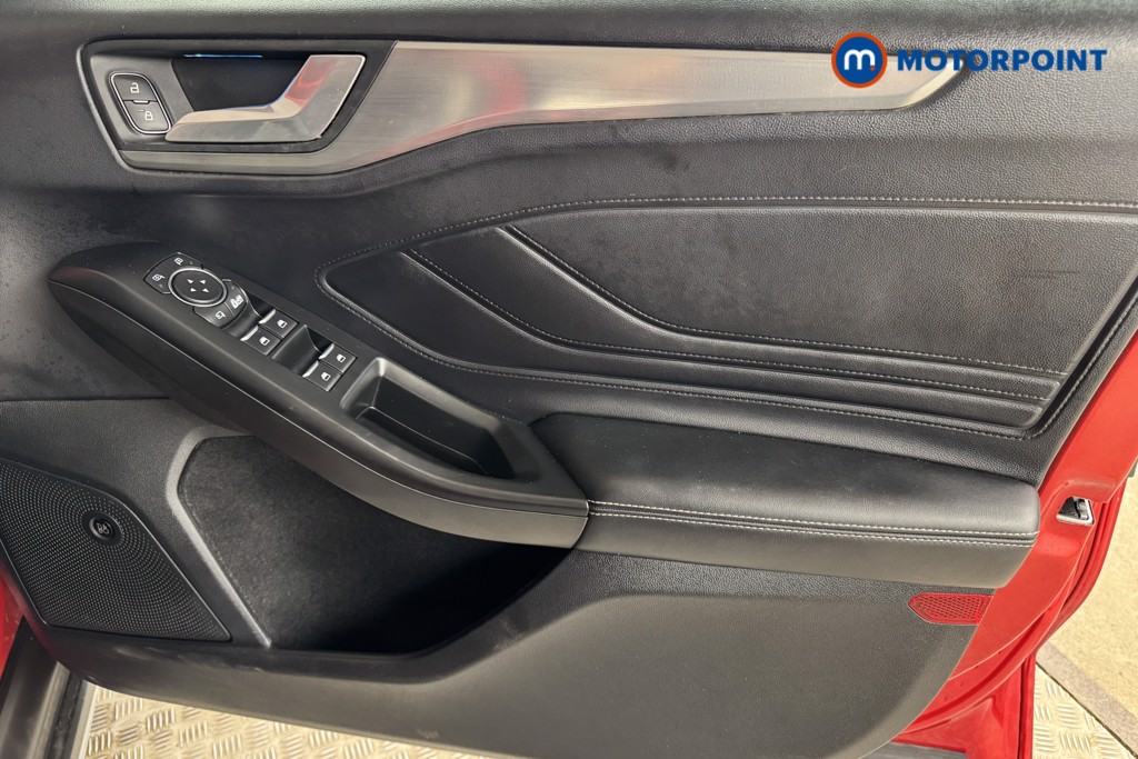 Ford Focus Active X Vignale Edition Manual Petrol-Electric Hybrid Estate - Stock Number (1524325) - 15th supplementary image