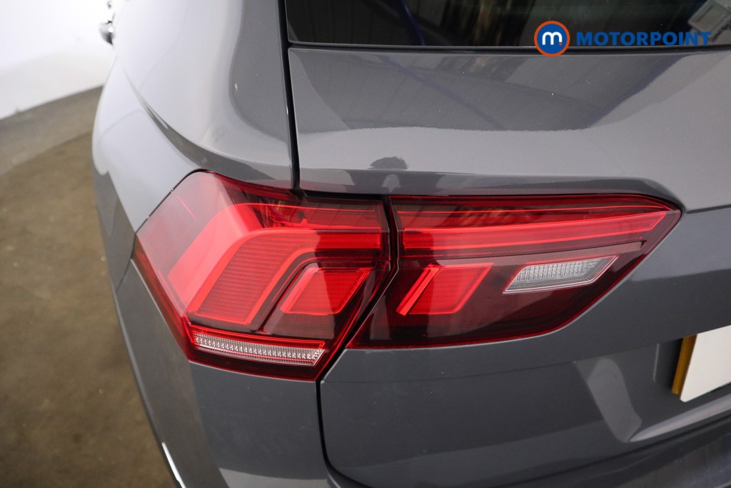 Volkswagen Tiguan R-Line Automatic Diesel SUV - Stock Number (1530092) - 22nd supplementary image
