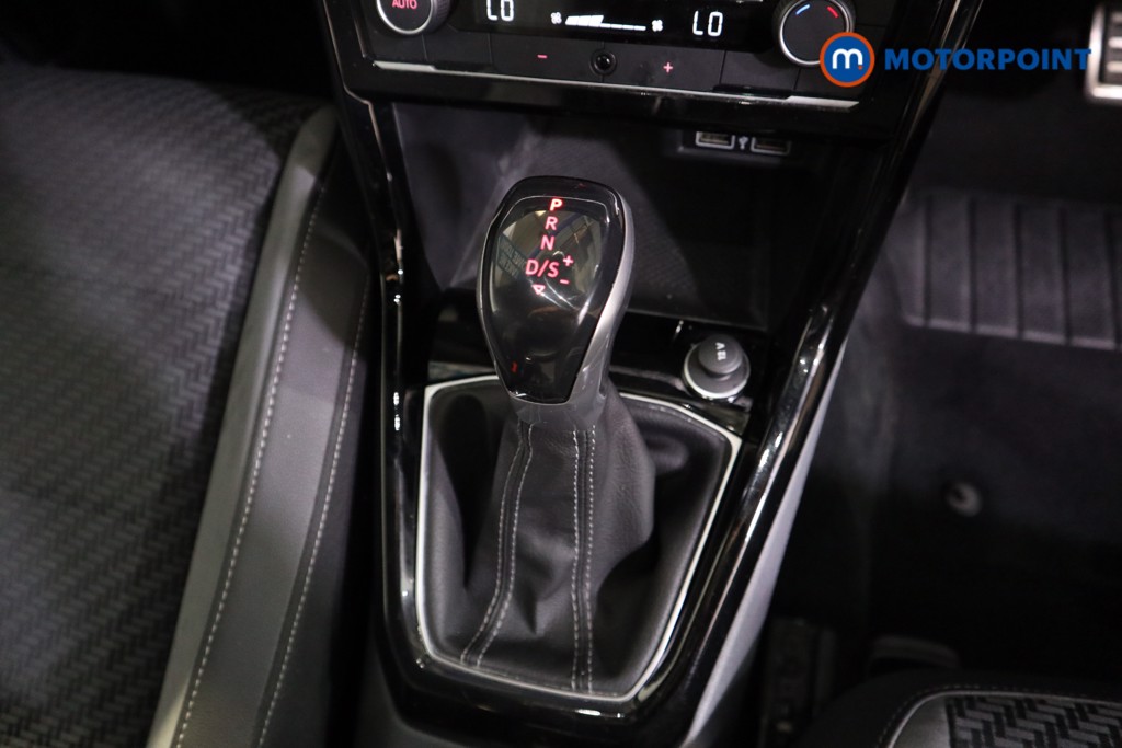 Volkswagen T-Cross R-Line Automatic Petrol SUV - Stock Number (1536039) - 9th supplementary image