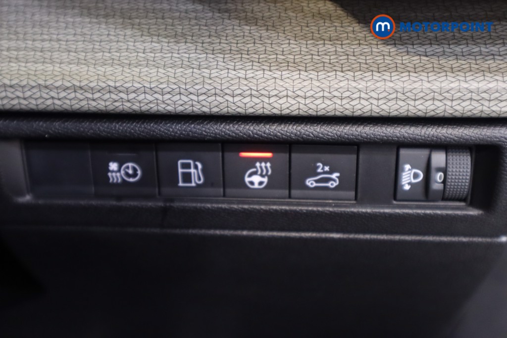 Citroen C5 X Shine Plus Automatic Petrol Plug-In Hybrid Hatchback - Stock Number (1536064) - 11th supplementary image