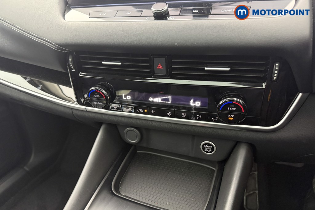 Nissan Qashqai N-Connecta Automatic Petrol SUV - Stock Number (1536407) - 4th supplementary image