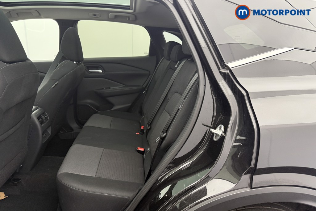 Nissan Qashqai N-Connecta Automatic Petrol SUV - Stock Number (1536407) - 22nd supplementary image