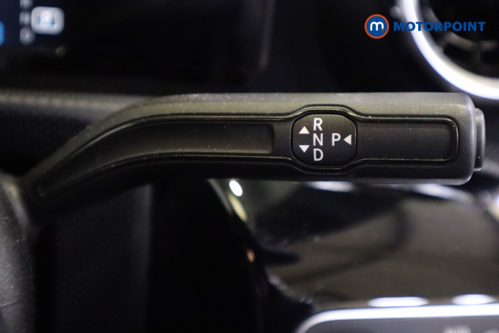 Mercedes-Benz A Class Amg Line Automatic Diesel Hatchback - Stock Number (1537158) - 4th supplementary image