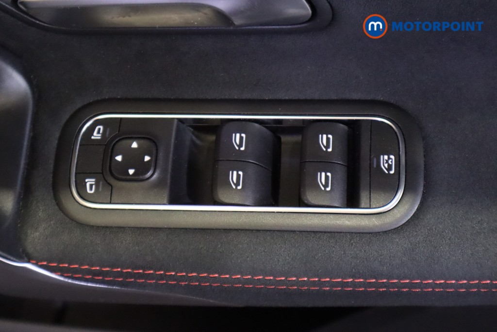 Mercedes-Benz A Class Amg Line Automatic Diesel Hatchback - Stock Number (1537158) - 12th supplementary image