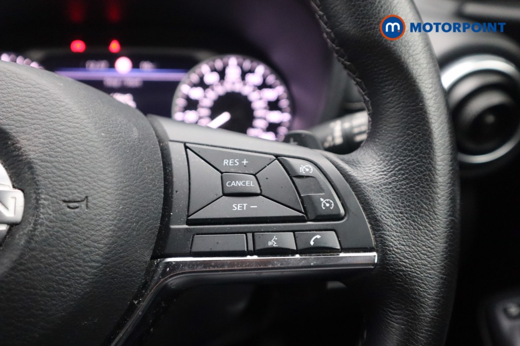 Nissan Juke N-Connecta Automatic Petrol SUV - Stock Number (1537823) - 13th supplementary image