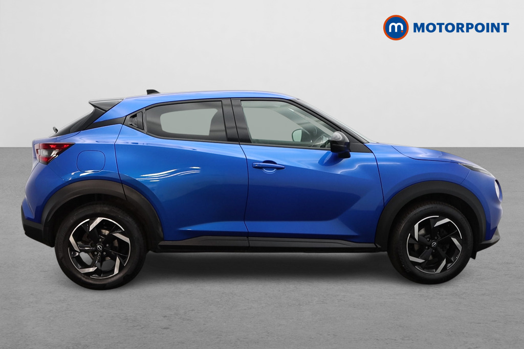 Nissan Juke N-Connecta Automatic Petrol SUV - Stock Number (1537823) - Drivers side