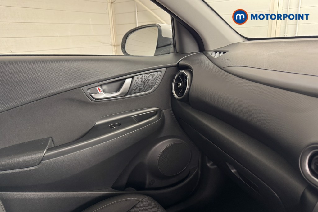 Hyundai Kona Se Connect Automatic Petrol-Electric Hybrid SUV - Stock Number (1538206) - 12th supplementary image