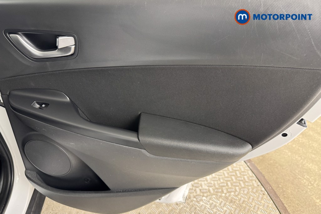 Hyundai Kona Se Connect Automatic Petrol-Electric Hybrid SUV - Stock Number (1538206) - 16th supplementary image