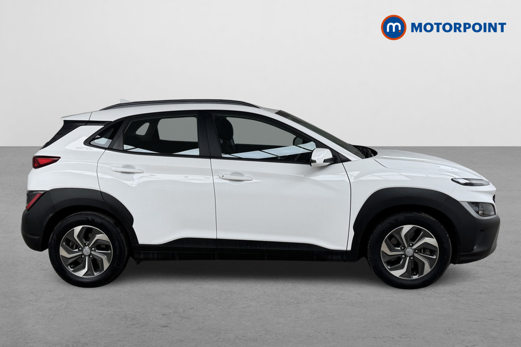 Hyundai Kona Se Connect Automatic Petrol-Electric Hybrid SUV - Stock Number (1538206) - Drivers side