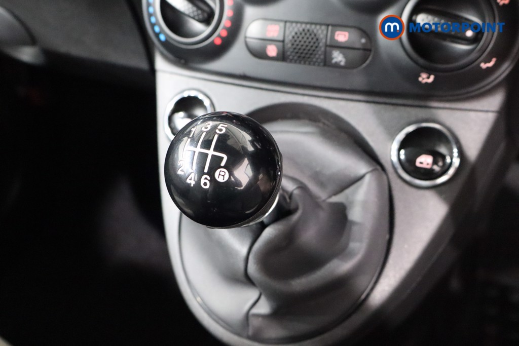 Fiat 500 Dolcevita Manual Petrol-Electric Hybrid Hatchback - Stock Number (1538679) - 16th supplementary image